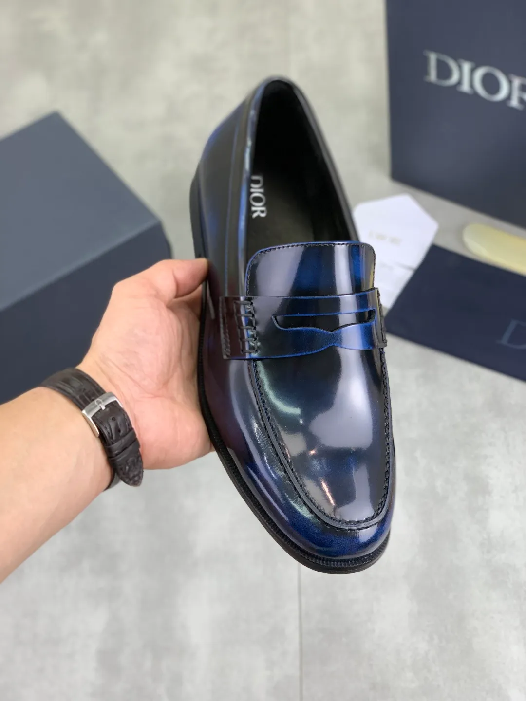 Men's men's shoes 💰P560 new style 💰high version 💎💎💎Dior original version! Top Italian purchasing agent! Men's business casual leather shoes, original imported open-edge beaded calfskin upper, ultimate texture, gentlemanly style, imported water-dyed cowhide inside, top-quality original Italian rubber outsole, first-class workmanship, top quality! Size: 39-44 (45 customized) 3️⃣ colors available